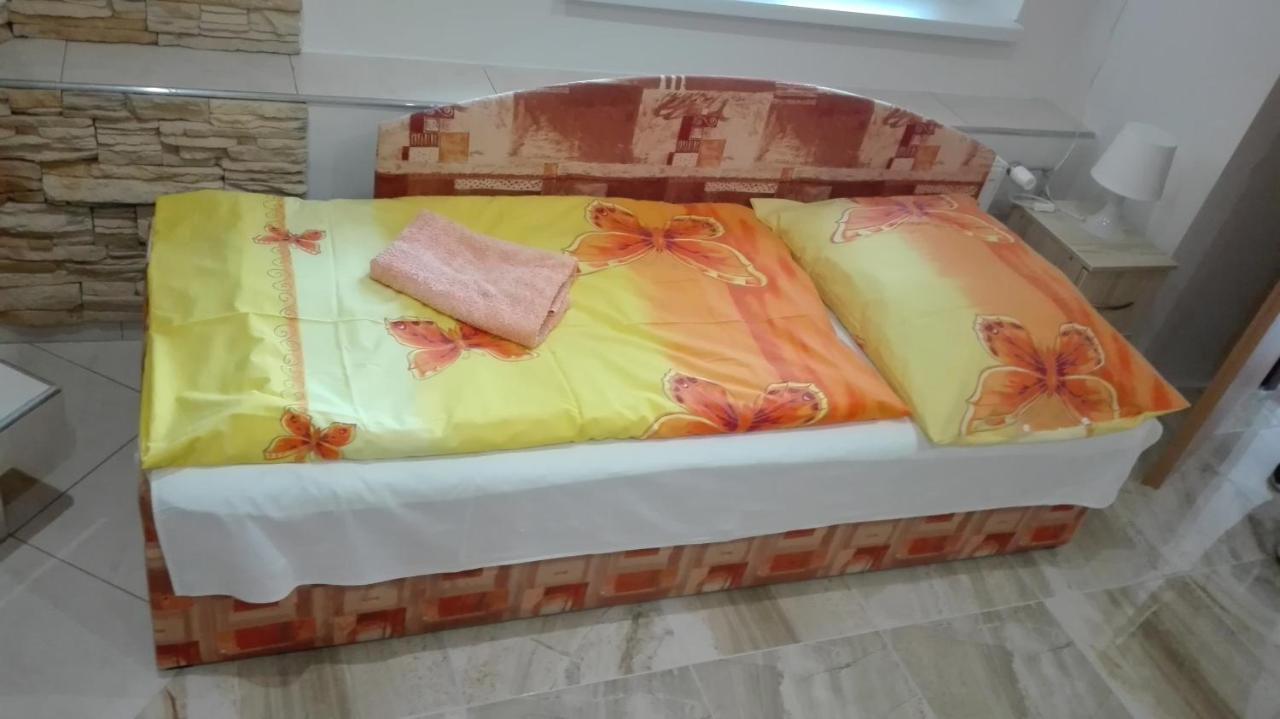 Ubytovanie V Sukromi Haragova Bojnice Exteriör bild